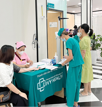 Theo dõi sau tiêm và hẹn nhắc lịch tự động cho mũi tiếp theo